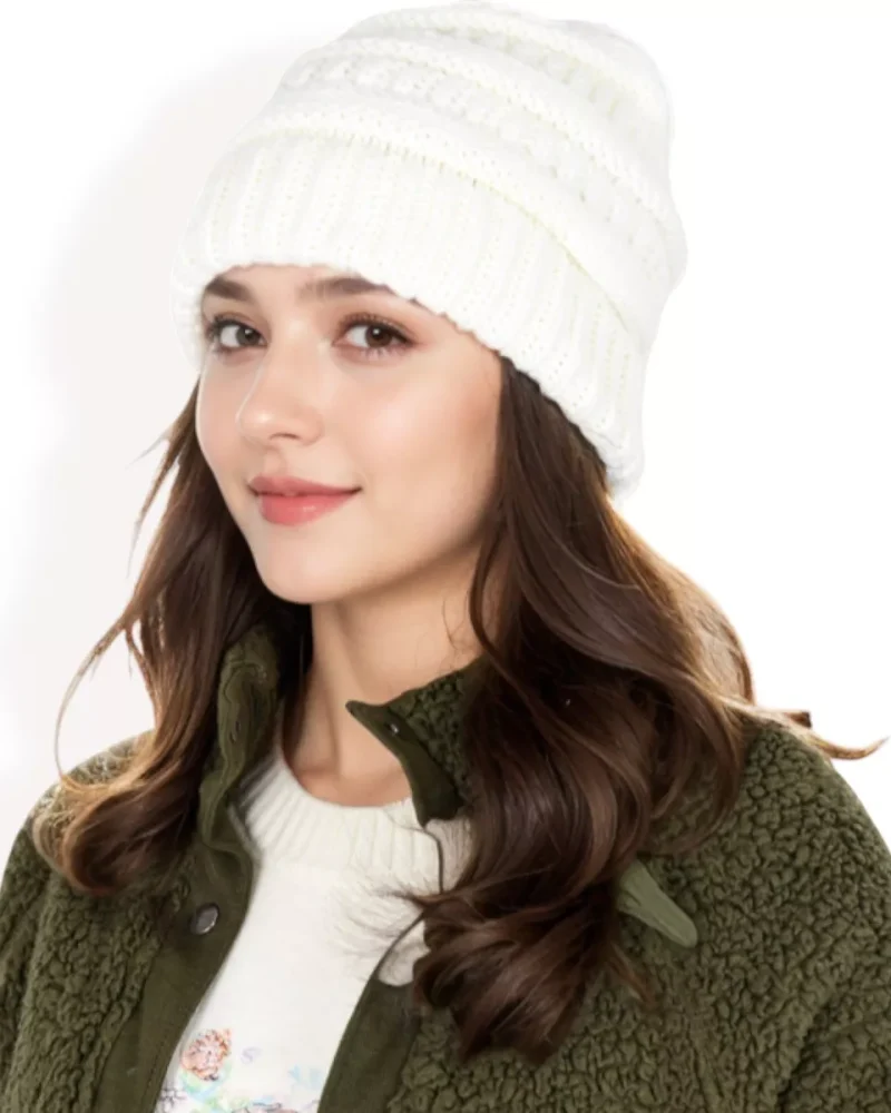 Women's Satin-Lined Knit Beanie for Hair Protection and Moisture Retention in a Cozy Slouch Design